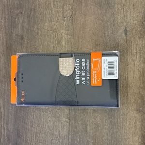 Wingfolio wallet case.